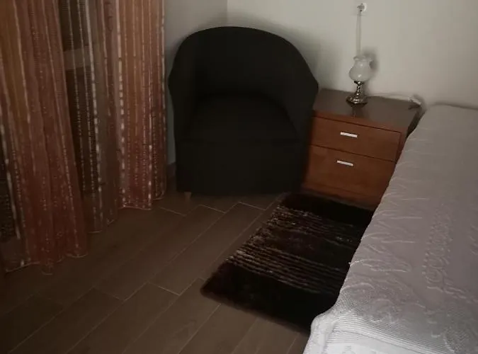 Casa Girao - Local 3*