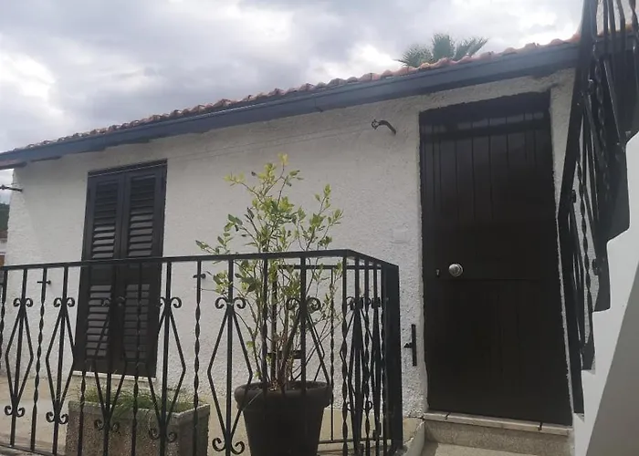 Affittacamere Casa Girao - Local 3*